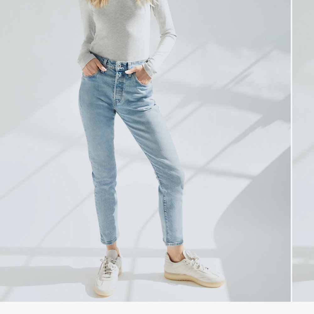 Aritzia 501 LEVI Skinny Jeans